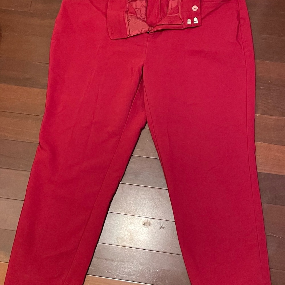 Roz & Ali Women’s Vibrant Red Chinos